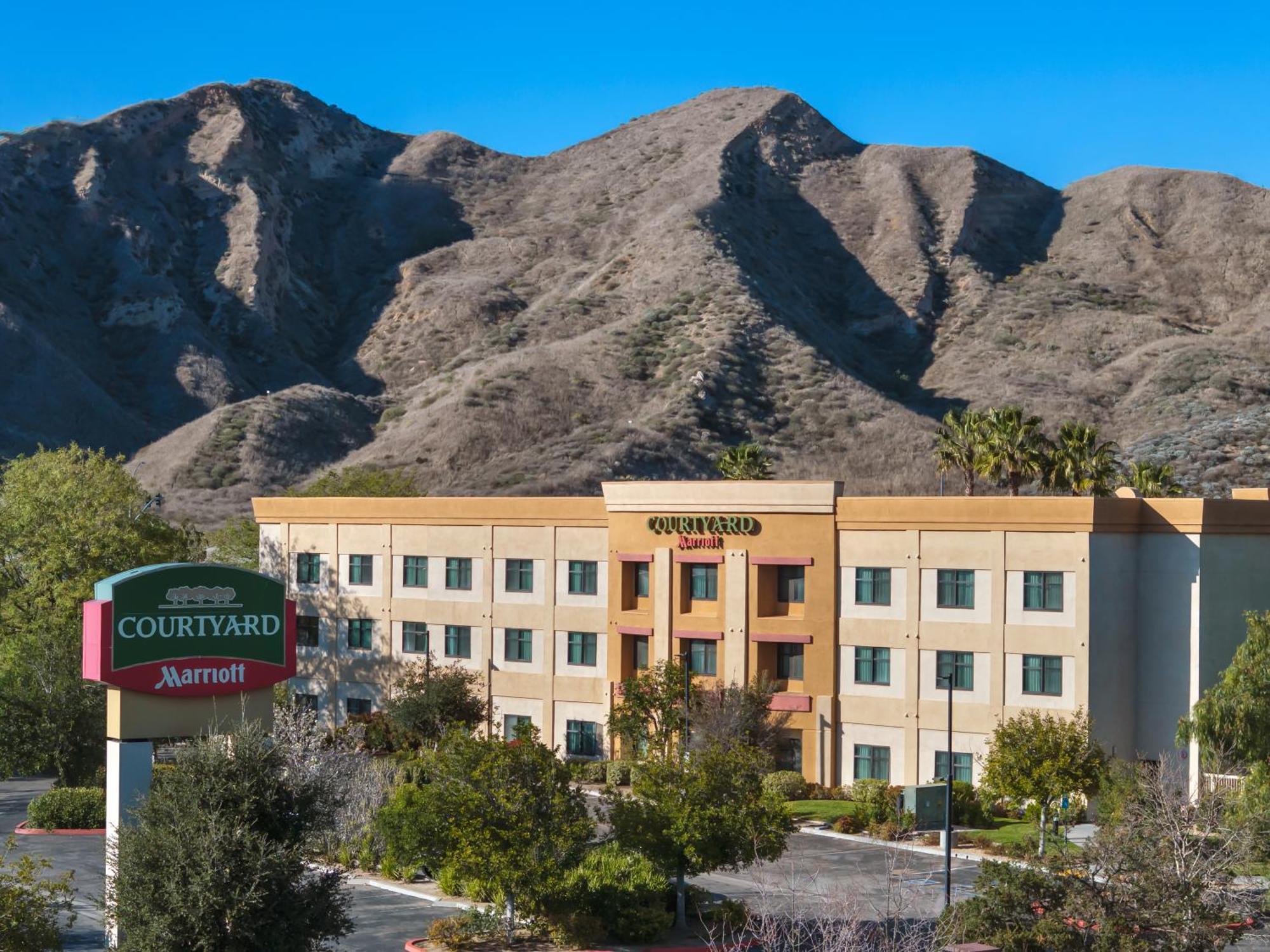 Hotel Courtyard By Marriott Santa Clarita Valencia Exterior foto