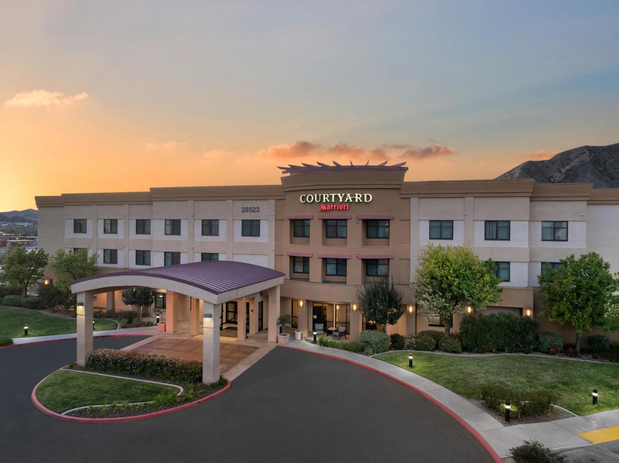 Hotel Courtyard By Marriott Santa Clarita Valencia Exterior foto